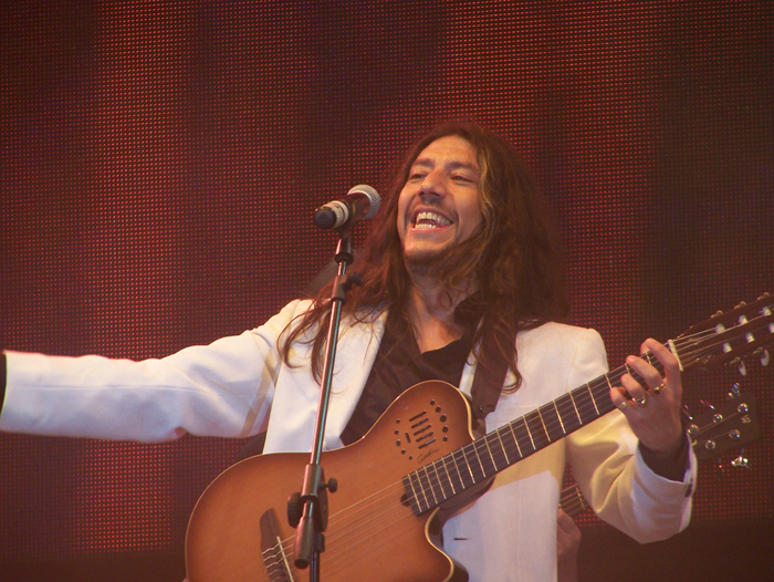 Grinfeld - Festival de Cosquín 2011 - Facundo Toro